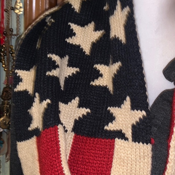 Acrylic American Flag Infinity Scarf - Picture 2 of 4